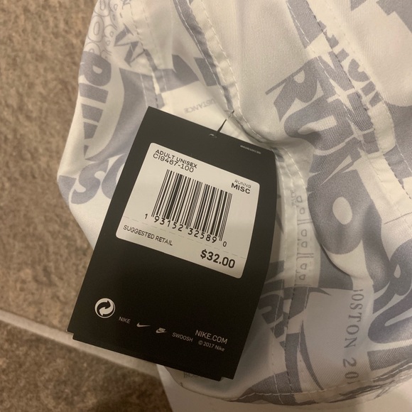 Nike Aerobill Tailwind Boston Running Hat - Picture 6 of 7